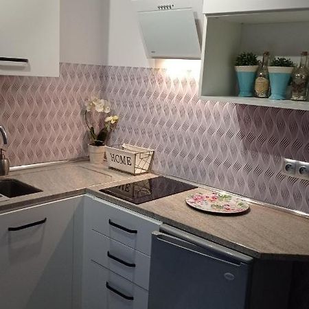Maly Apartamencik Teo Rewal Exteriér fotografie