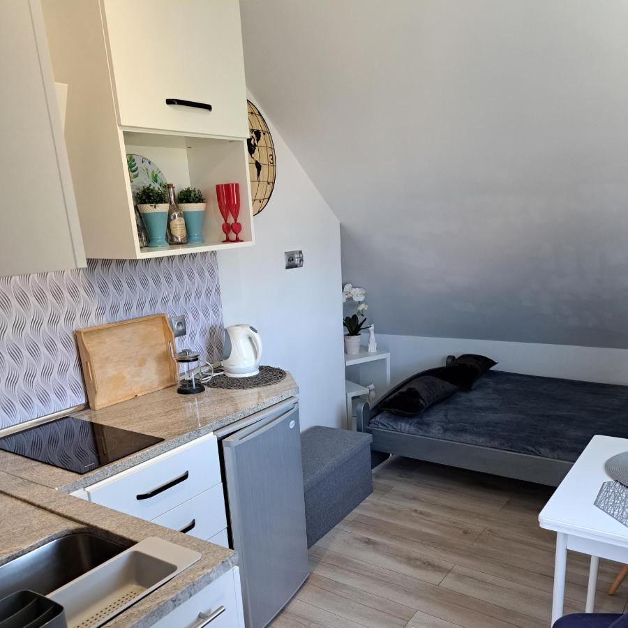 Maly Apartamencik Teo Rewal Exteriér fotografie