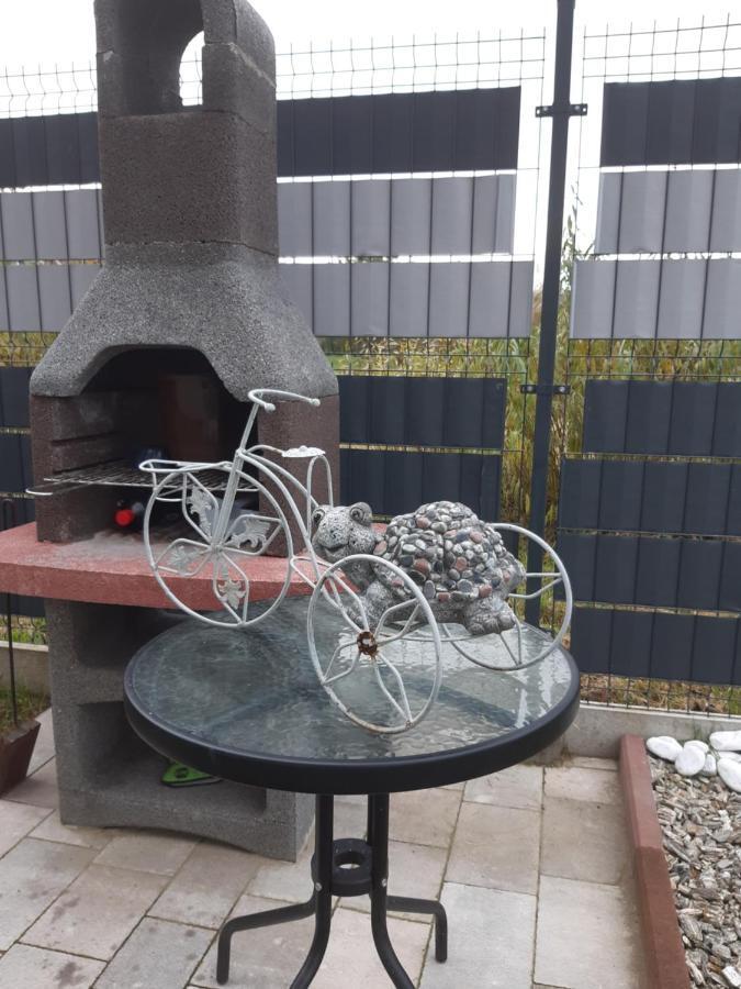 Maly Apartamencik Teo Rewal Exteriér fotografie