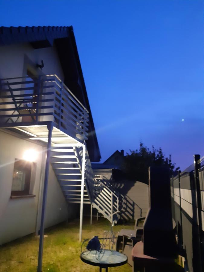 Maly Apartamencik Teo Rewal Exteriér fotografie